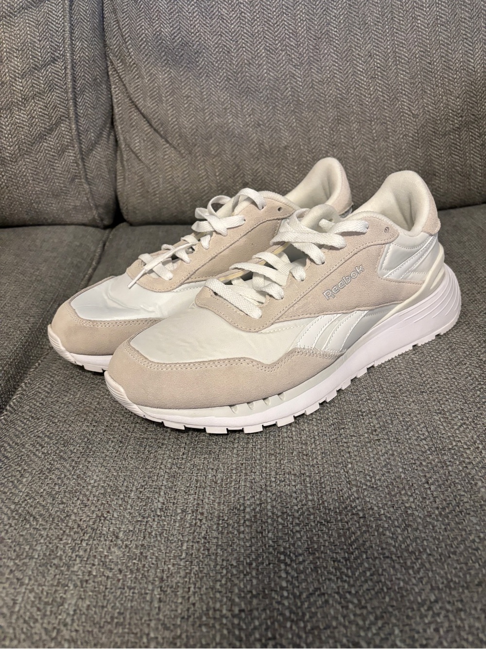 Reebok Classic Sneakers Men’s Sz 10